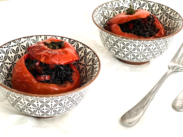 Vegan stuffed tomatoes with black rice recipe
